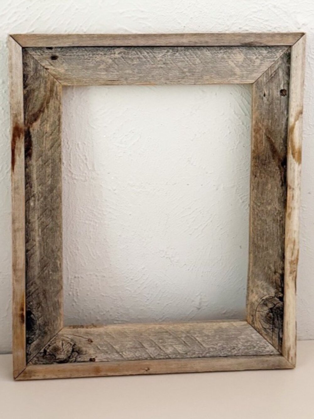 Rustic Knotty Wood Frame 19x16 (Fits 11x14) Barn Primitive Style EUC